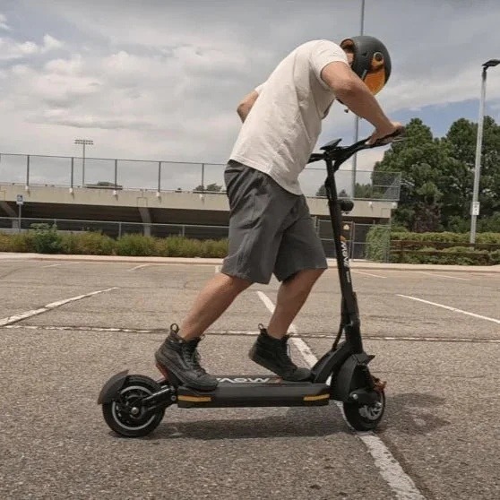 emove-cruiser-v2-52v-and-60v-quad-suspension-62-mile-long-range-scoo-1780606577478-15 EMOVE Cruiser V2 – 52V and 60V Quad Suspension 62-Mile Long-Range Scooter