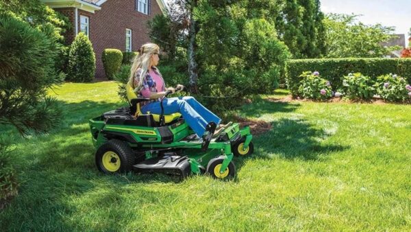 z20r-ztrak-mower-with-42-in-deck-1780621925525-2 Z20R ZTrak™ Mower with 42-in. Deck